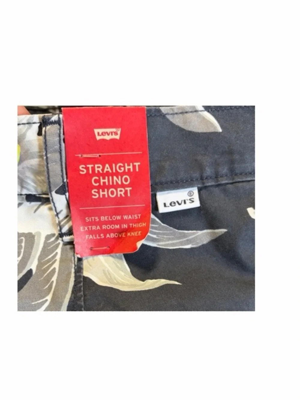 Levi’s Straight Floral‎ Hawaiian Chino Shorts NWT